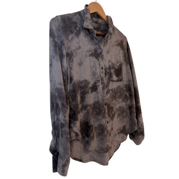 Rails Hunter Charcoal Button Down Shirt. - Picture 6 of 8